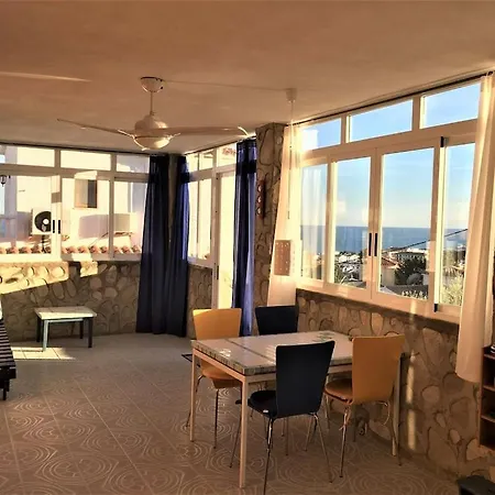 Franca Air Conditioned With Sea View, Wifi, And Private Pool Villa